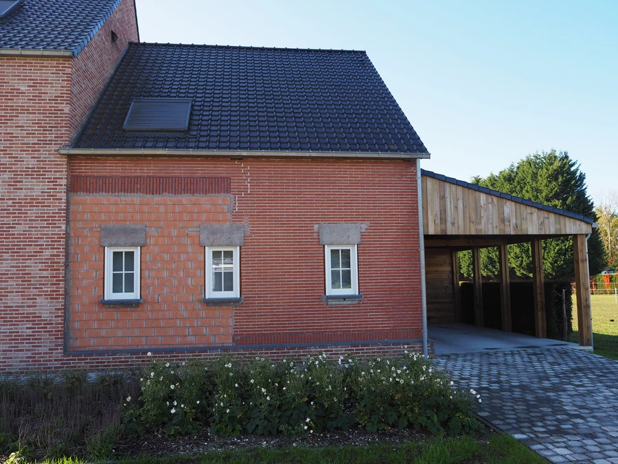 Voor de E-board® gevelisolatie bij de woning van familie Heylen in Veerle-Laakdal